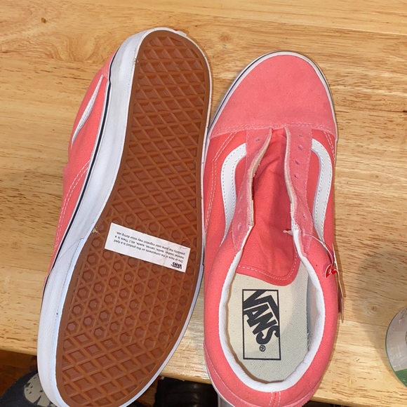 Shoes - Picture 2 of 4